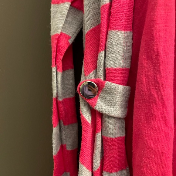 🐠2/$20 Kiddo Striped Sweater - Picture 3 of 7